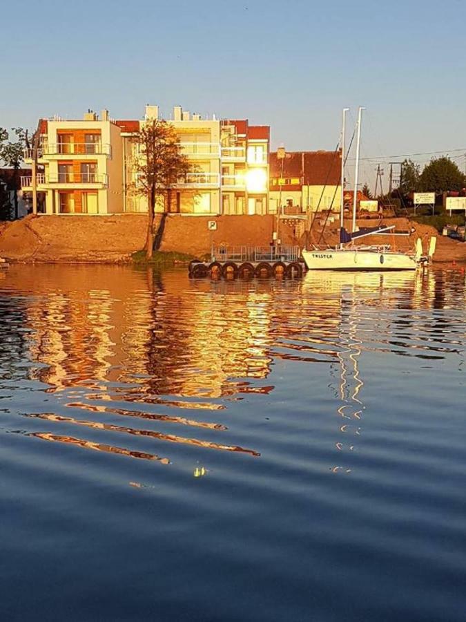 Apartament Z Widokiem Na Jezioro Appartement Rydzewo Buitenkant foto